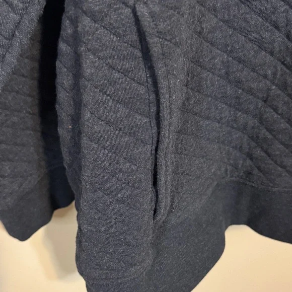 Eddie Bauer Black Quilted Sweatshirt - Picture 6 of 11
